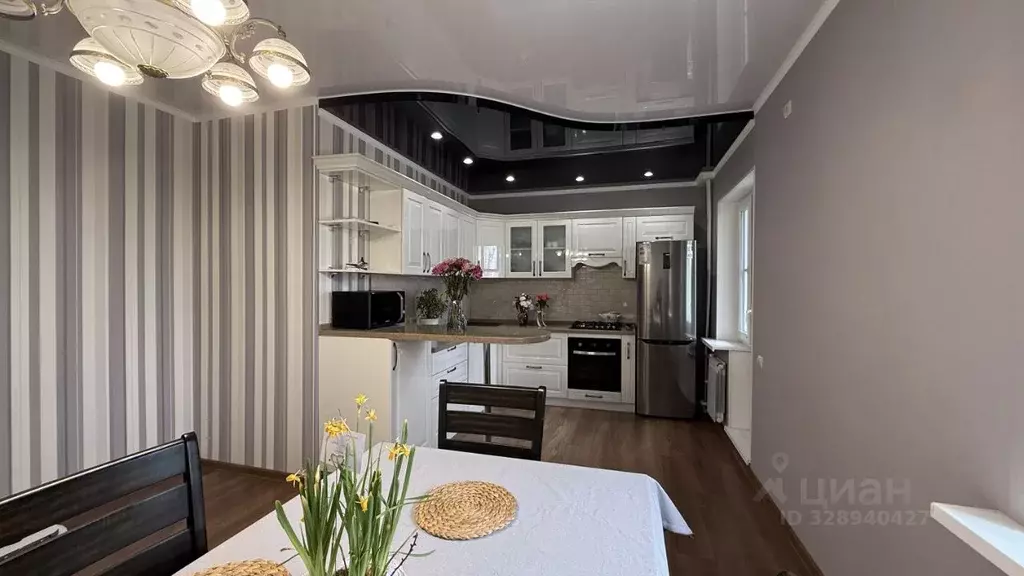 4-к кв. Астраханская область, Астрахань ул. Софьи Перовской, 91 (137.4 ... - Фото 1