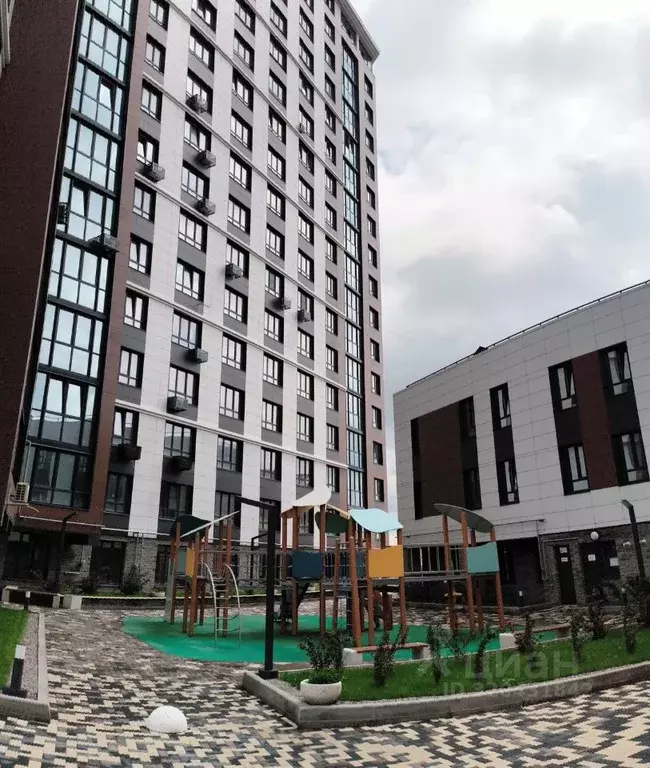3-к кв. Курская область, Курск ул. Володарского, 50к1 (127.0 м) - Фото 0