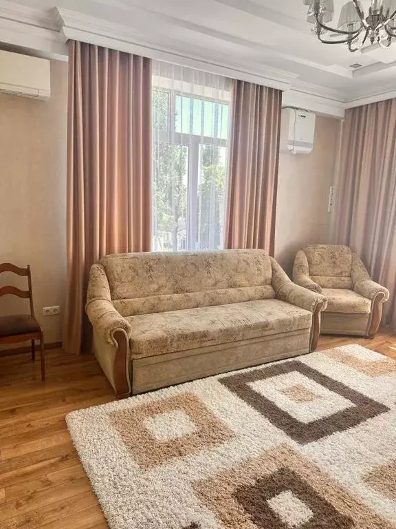 2-к кв. Ставропольский край, Ставрополь ул. Ленина, 203 (73.0 м) - Фото 1
