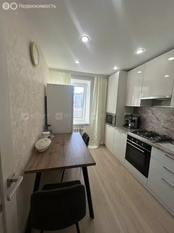 2-комнатная квартира: Казань, улица Хусаина Мавлютова, 31 (50.1 м) - Фото 2