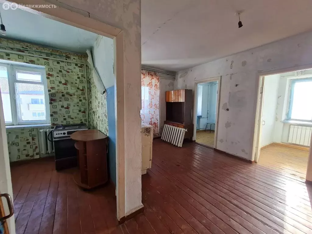 3-комнатная квартира: Омская область, рабочий посёлок Оконешниково, ... - Фото 2