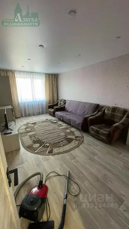 2-к кв. Смоленская область, Смоленск Краснинское ш., 16 (60.0 м) - Фото 0