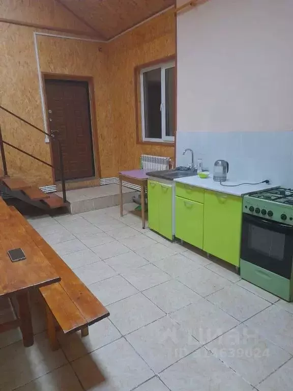 Дом в Пермский край, Губаха ул. Кутузова, 20 (150 м) - Фото 1