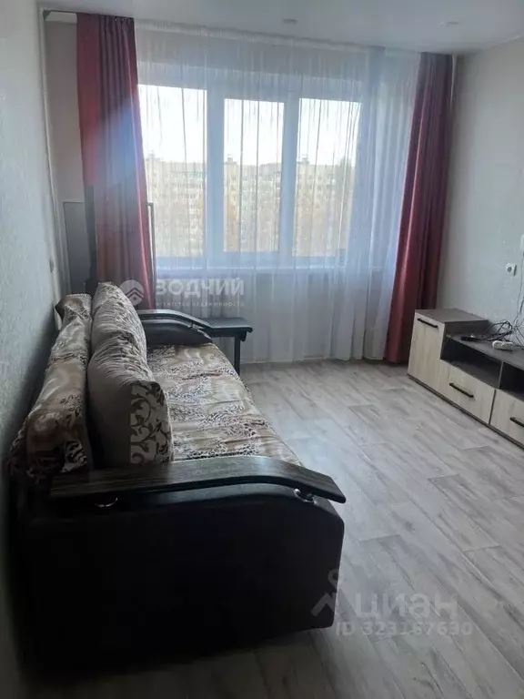 1-к кв. Чувашия, Чебоксары Юго-Западный бул., 9 (35.4 м) - Фото 1