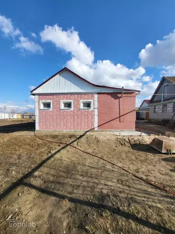 Дом в Астраханская область, Наримановский район, пос. Рычанский пер. ... - Фото 2
