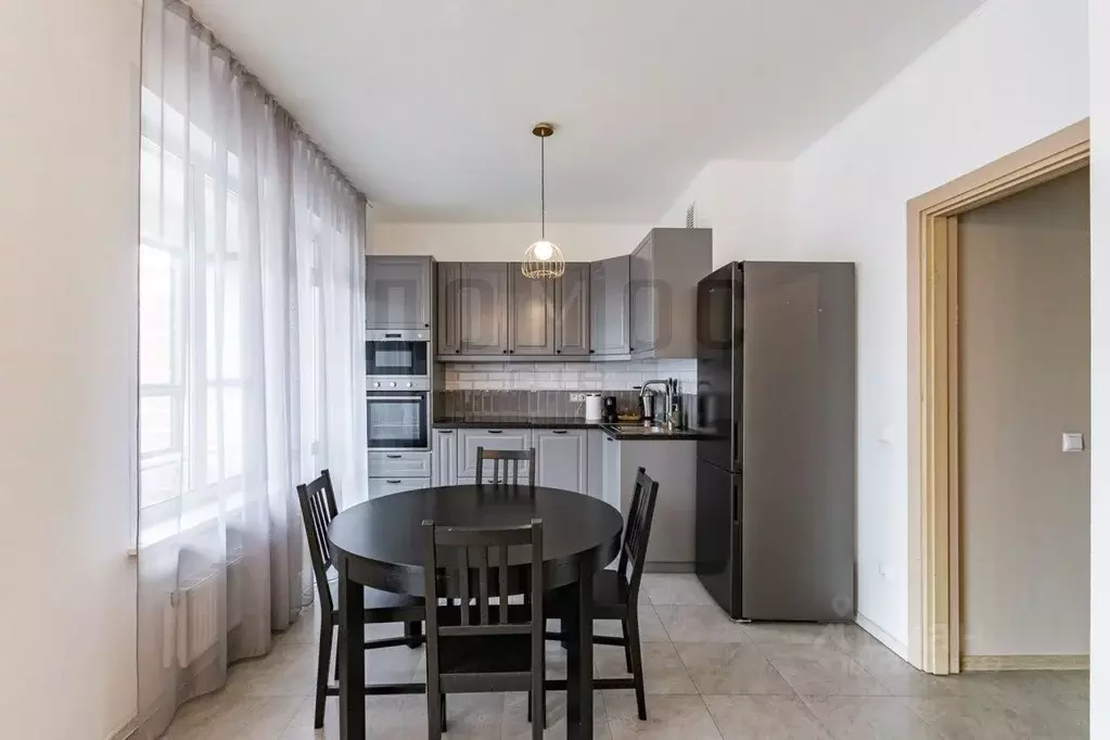 2-к кв. Свердловская область, Екатеринбург ул. Хохрякова, 63 (61.9 м) - Фото 2