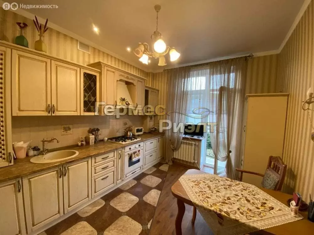 2-комнатная квартира: Ессентуки, Интернациональная улица, 10А (66.4 м) - Фото 1