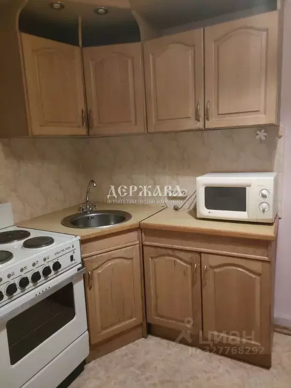 1-к кв. Белгородская область, Старый Оскол Королева мкр, 13 (39.0 м) - Фото 2