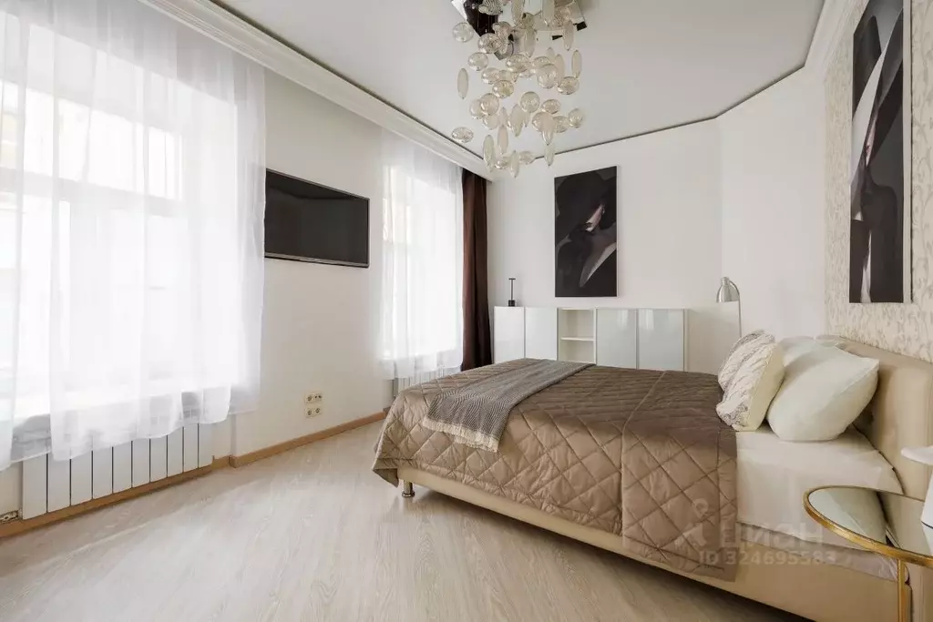 3-к кв. Санкт-Петербург Большая Конюшенная ул., 12 (108.0 м) - Фото 1