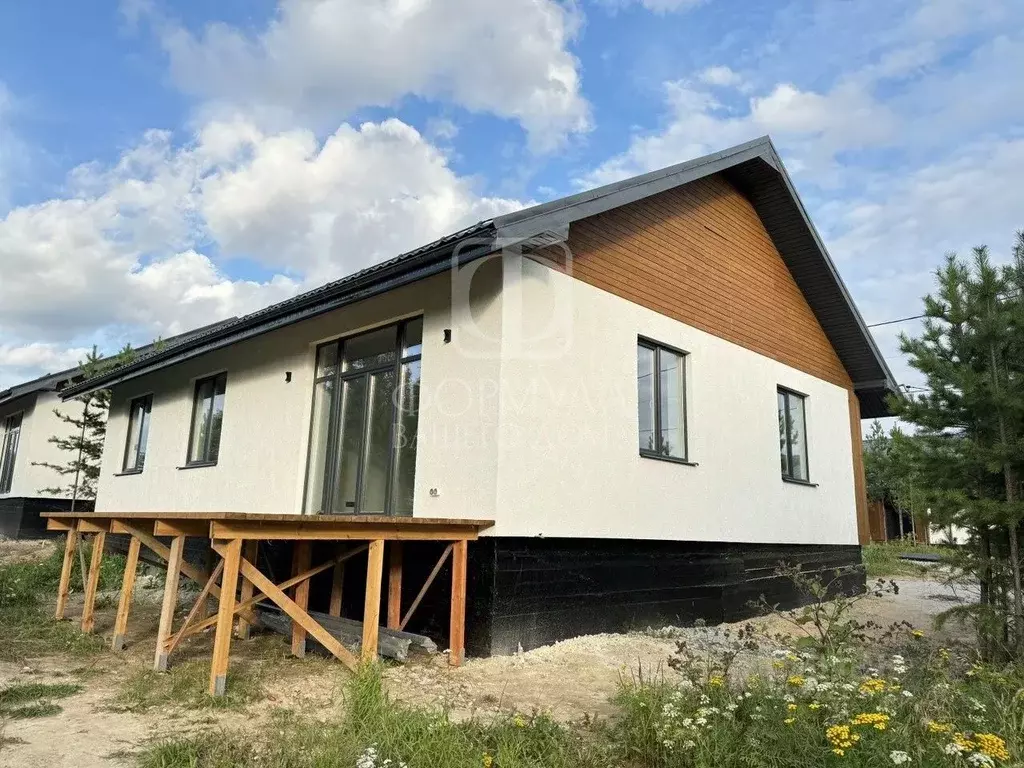 Дом в Свердловская область, Белоярский муниципальный округ, пос. ... - Фото 1