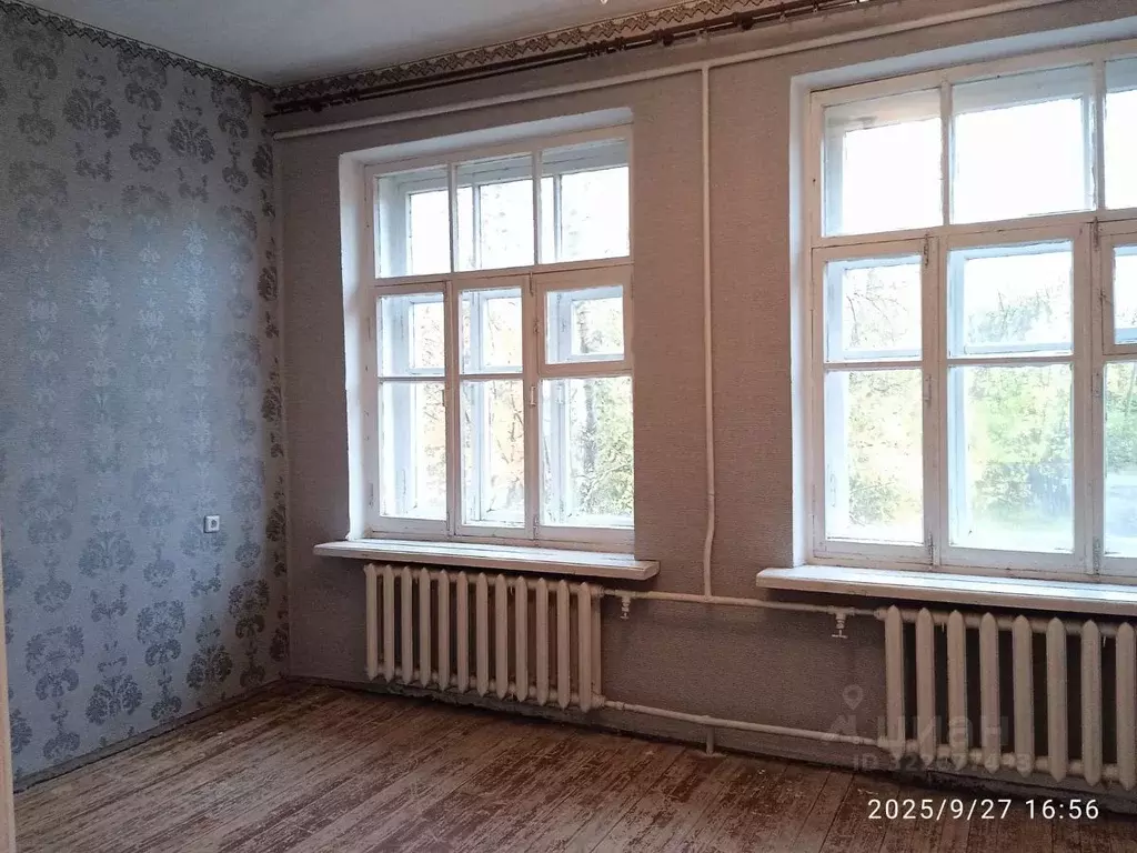 3-к кв. Свердловская область, Серов ул. Февральской революции, 85 ... - Фото 0