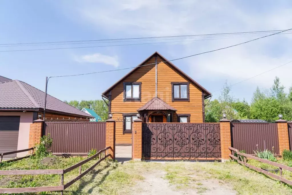 Дом в Башкортостан, Иглинский район, с. Акбердино ул. Аквалангистов, ... - Фото 0