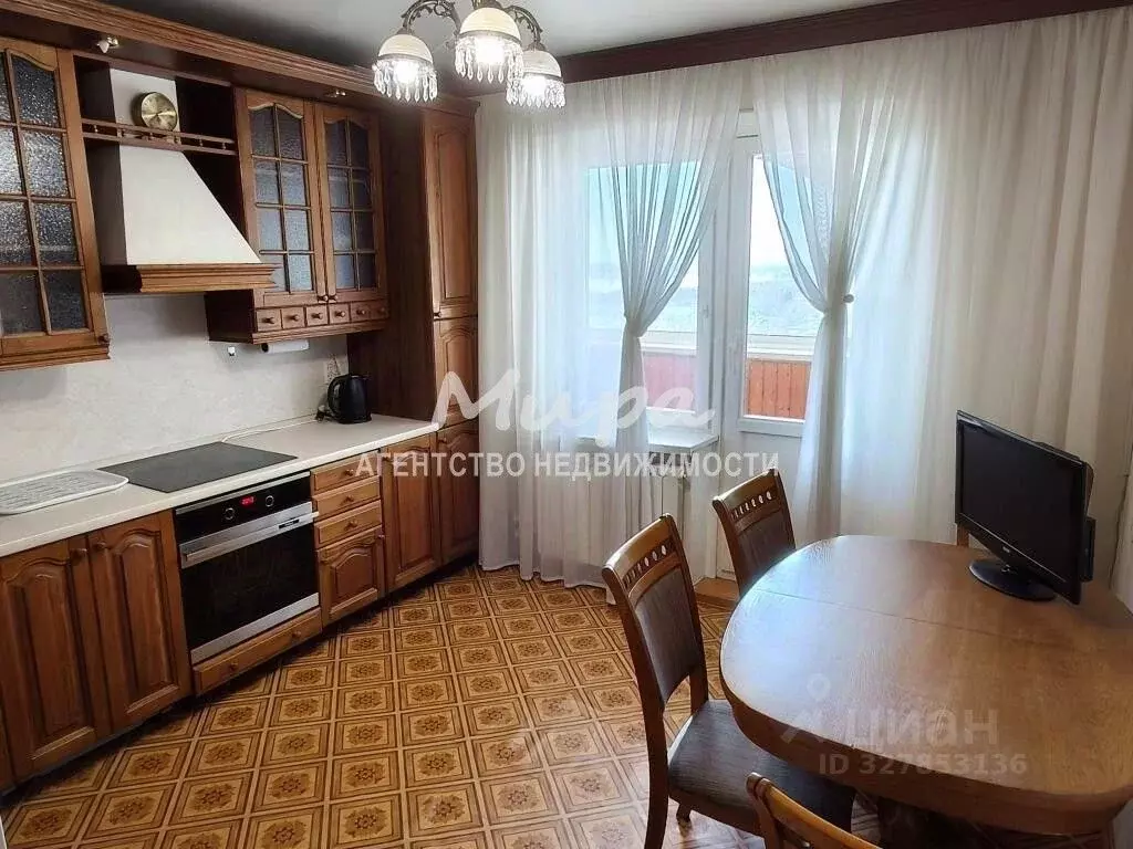 2-к кв. Московская область, Дзержинский Угрешская ул., 10 (76.0 м) - Фото 1