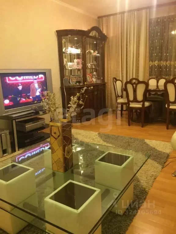 3-к кв. Красноярский край, Красноярск ул. Молокова, 1к1 (110.4 м) - Фото 1