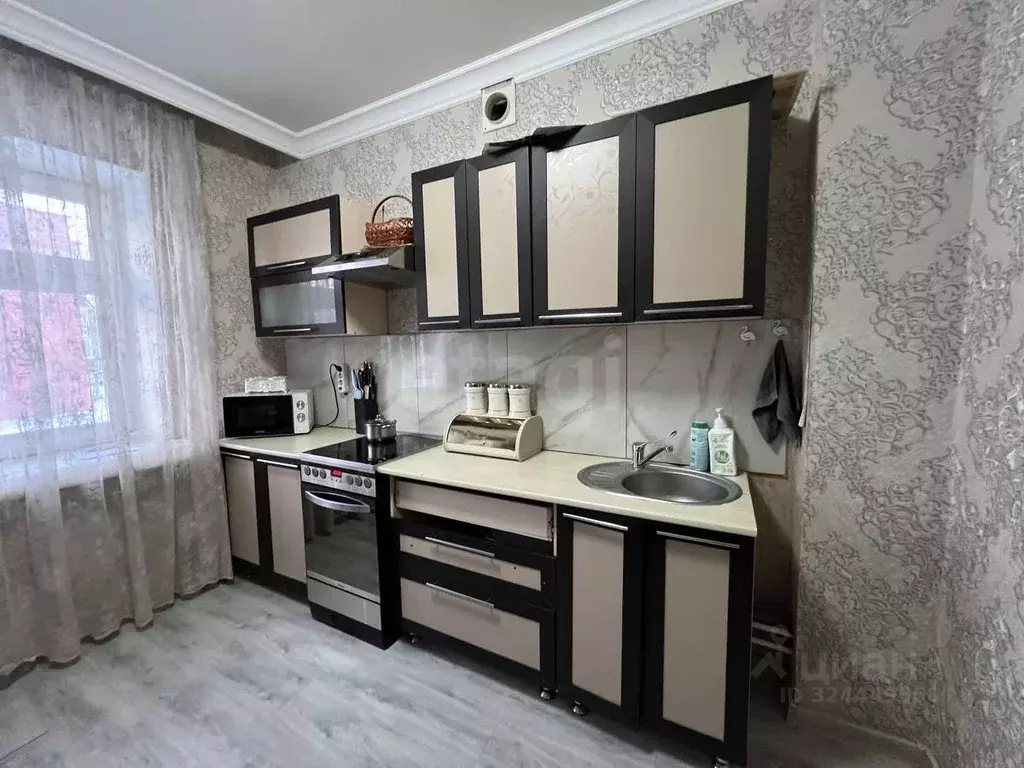 2-к кв. Ханты-Мансийский АО, Сургут ул. Бахилова, 3 (55.0 м) - Фото 1