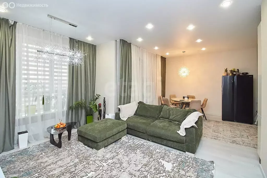 2-комнатная квартира: Тюмень, улица Николая Глебова, 3 (58.5 м) - Фото 2