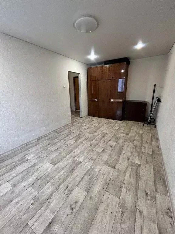 1-к кв. Чувашия, Новочебоксарск ул. 10-й Пятилетки, 26 (32.3 м) - Фото 1