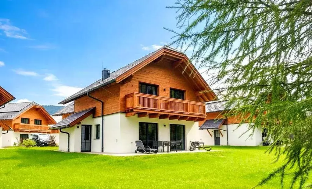 Дом в Краснодарский край, Сочи Красная Поляна пгт, ул. Дворцовая (98 ... - Фото 1