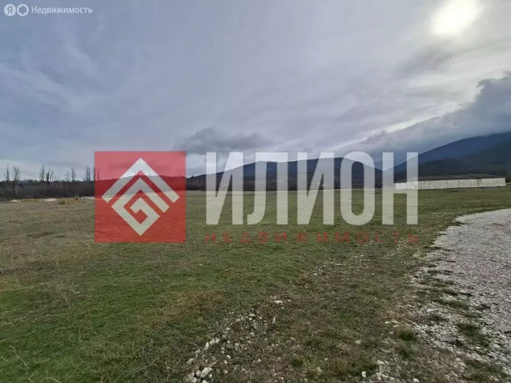 Участок в Белогорский район, село Земляничное (12 м) - Фото 1