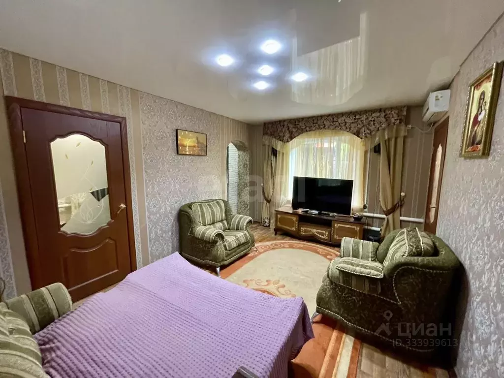 Дом в Краснодарский край, Ейск Партизанская ул. (71 м) - Фото 1