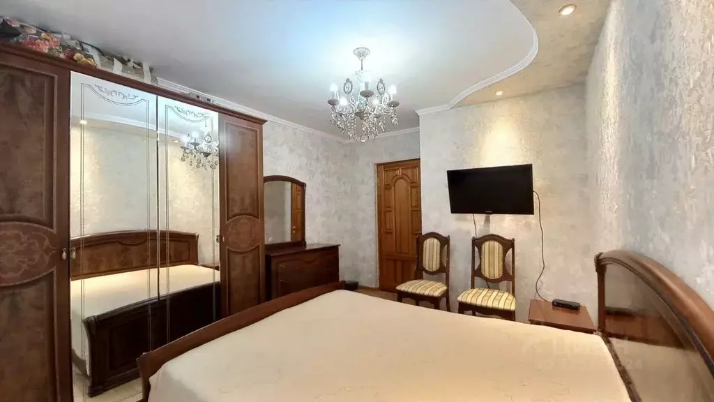 3-к кв. Кабардино-Балкария, Нальчик ул. Тарчокова, 28 (72.0 м) - Фото 1