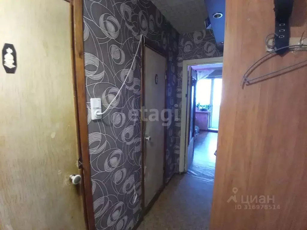 3-к кв. Псковская область, Псков Рижский просп., 53 (61.8 м) - Фото 0