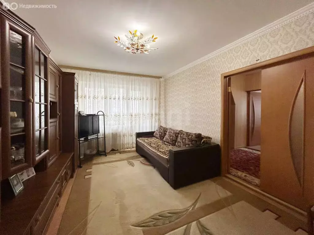 3-комнатная квартира: Нальчик, улица Атажукина, 2 (69.4 м) - Фото 2