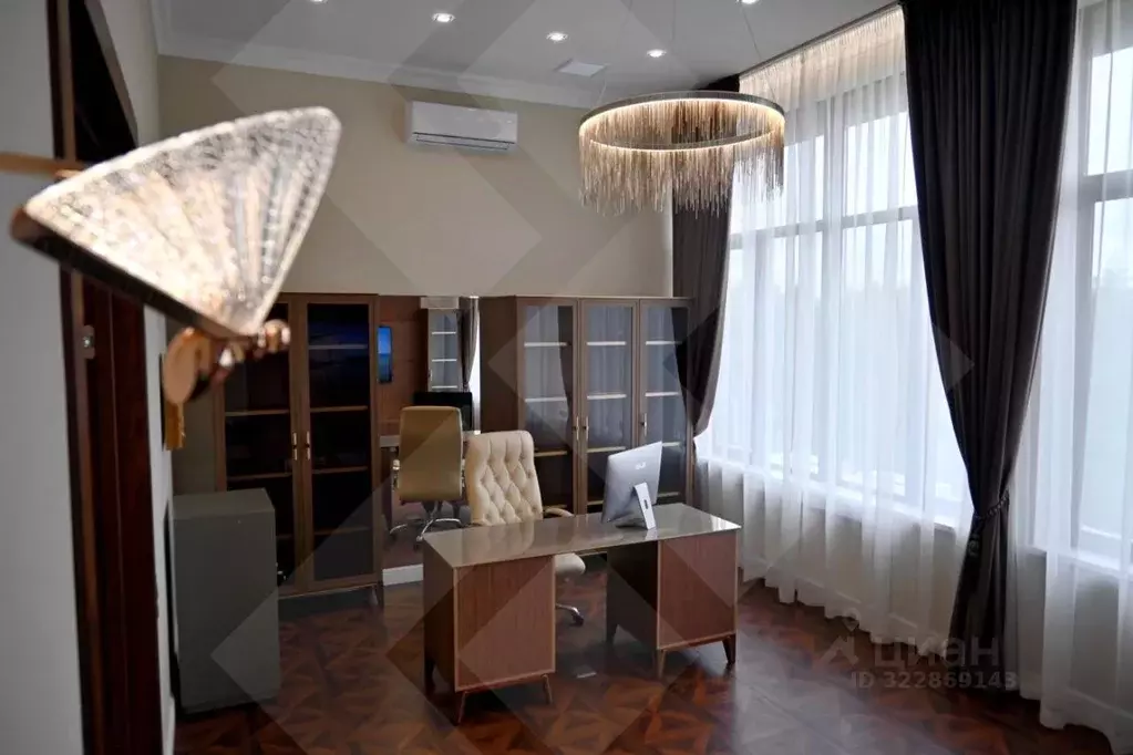 Офис в Московская область, Одинцовский городской округ, д. Лапино ш. ... - Фото 1