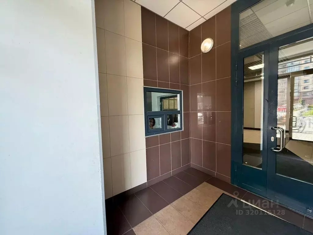 2-к кв. Санкт-Петербург ул. Репищева, 10к2 (59.2 м) - Фото 0