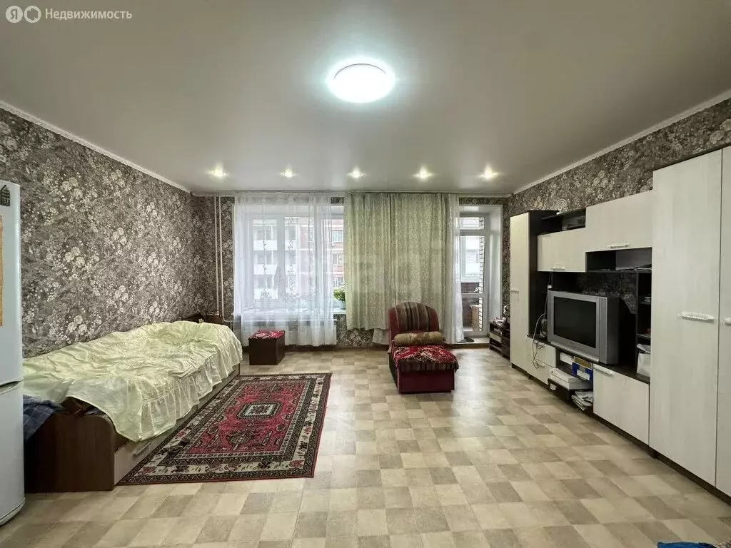Квартира-студия: Абакан, микрорайон Нижняя Согра, улица Будённого, 74Ж ... - Фото 0