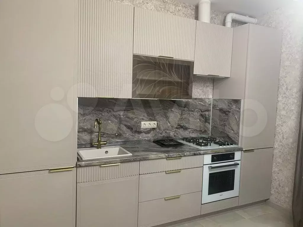 1-к. квартира, 46 м, 2/8 эт. - Фото 0