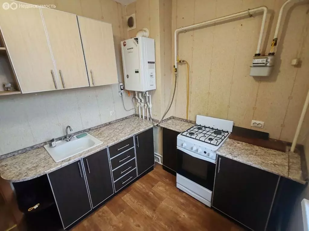 1-комнатная квартира: Строитель, улица Интернационалистов, 17Б (34 м) - Фото 0