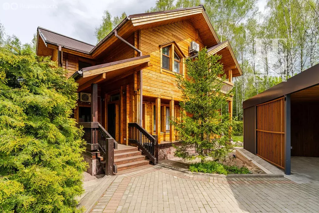 Дом в Тверская область, Конаковский муниципальный округ (290 м) - Фото 0
