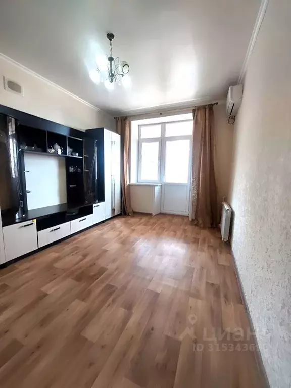 3-к кв. Астраханская область, Астрахань ул. Космонавта Комарова, 61 ... - Фото 1
