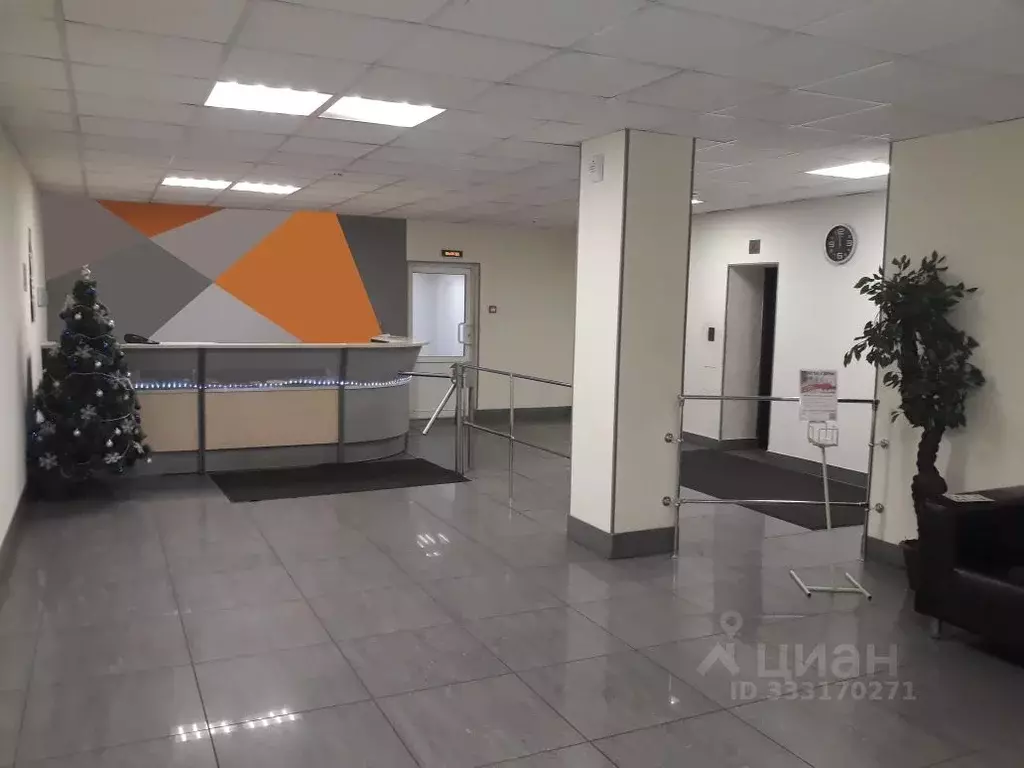 Офис в Санкт-Петербург Софийская ул., 8к1с1 (18 м) - Фото 1
