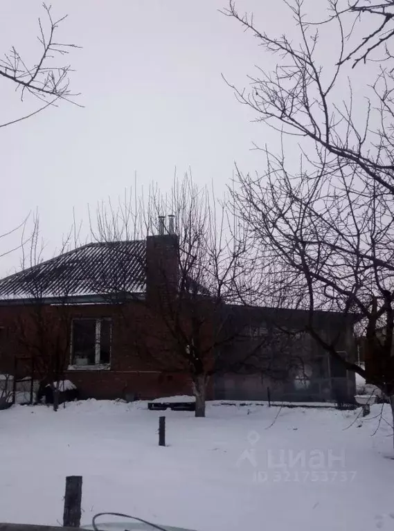 Дом в Ростовская область, Семикаракорск ул. Серегина (49 м) - Фото 1