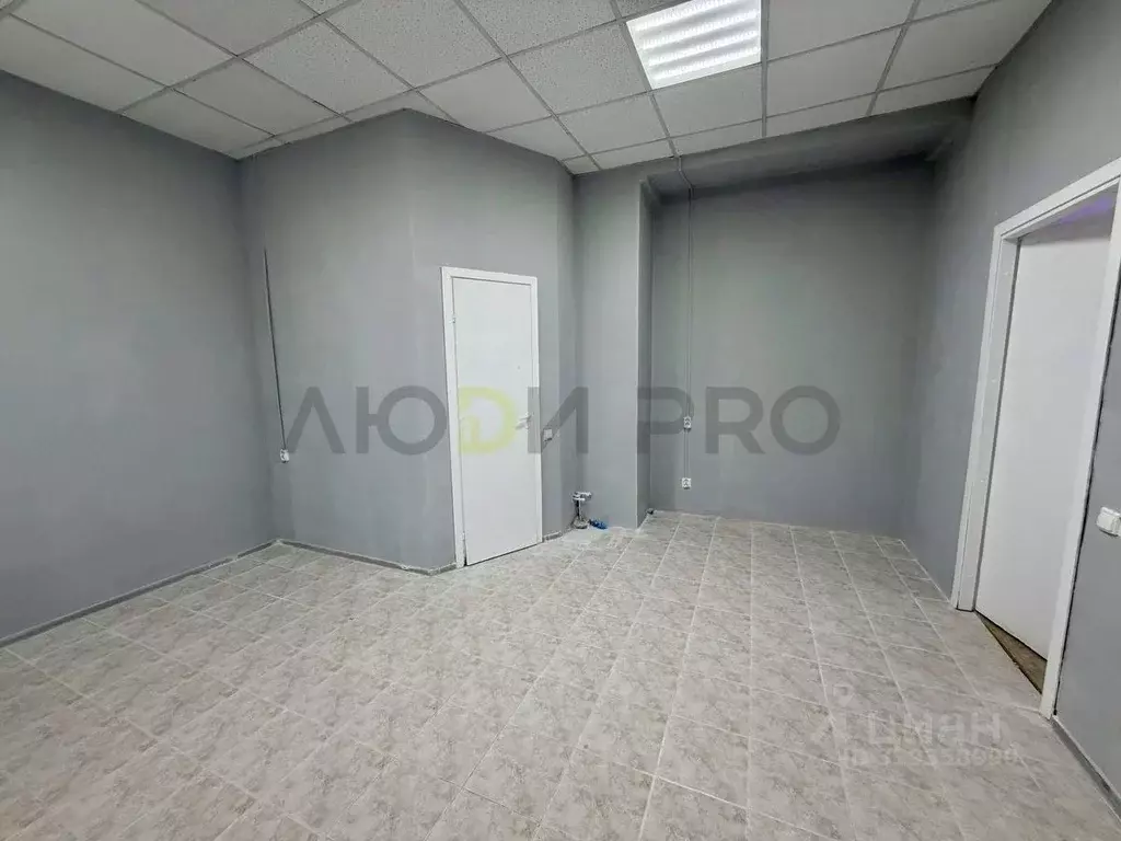 Торговая площадь в Коми, Сыктывкар ул. Орджоникидзе, 17 (22 м) - Фото 1