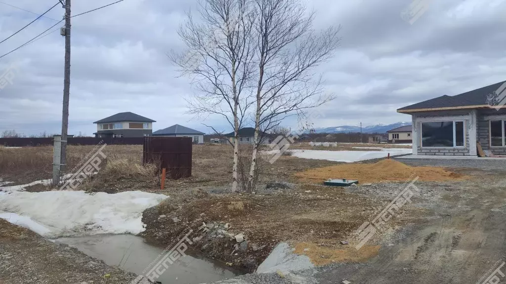 Участок в Сахалинская область, Южно-Сахалинск городской округ, с. ... - Фото 2