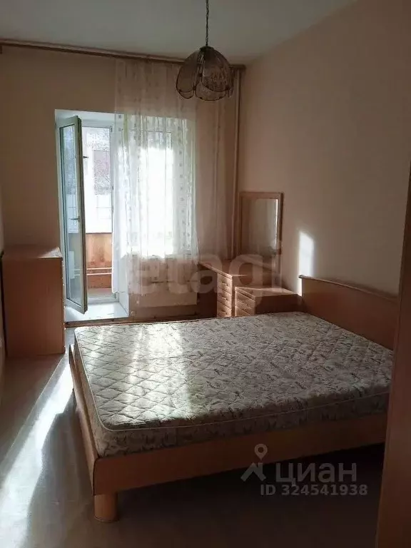 2-к кв. Новосибирская область, Новосибирск Линейная ул., 122 (69.0 м) - Фото 1