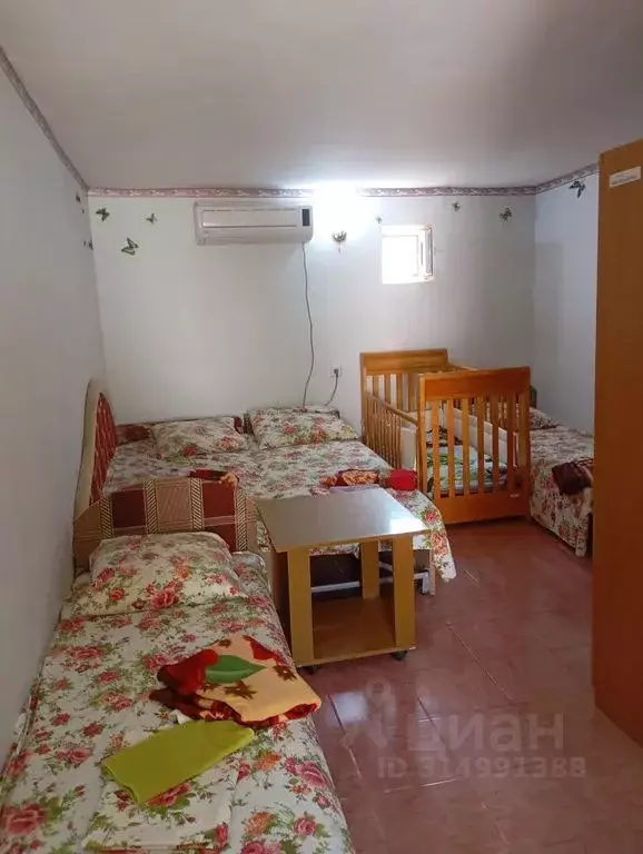 Комната Крым, Черноморское пгт ул. Пограничная, 14 - Фото 0