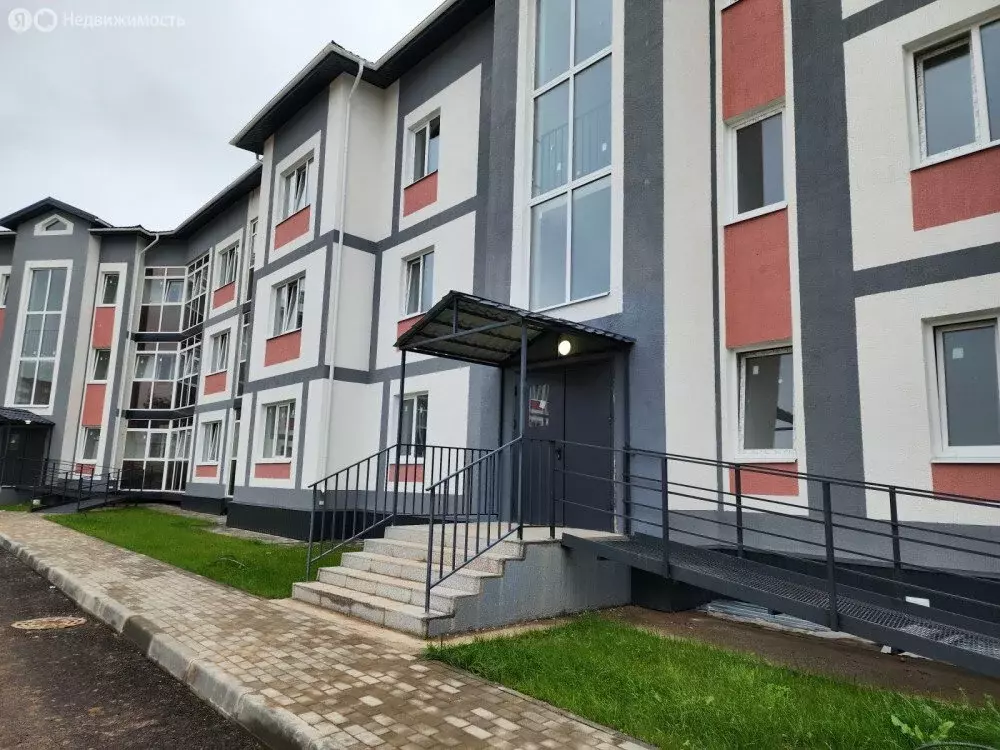 Квартира-студия: Коммунар, Павловская улица, 1 (32.4 м) - Фото 1