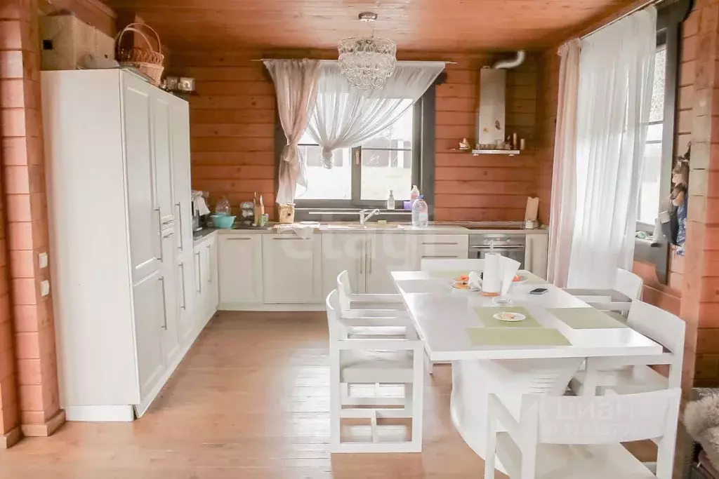 Дом в Ярославская область, Угличский муниципальный округ, д. Петряево ... - Фото 1