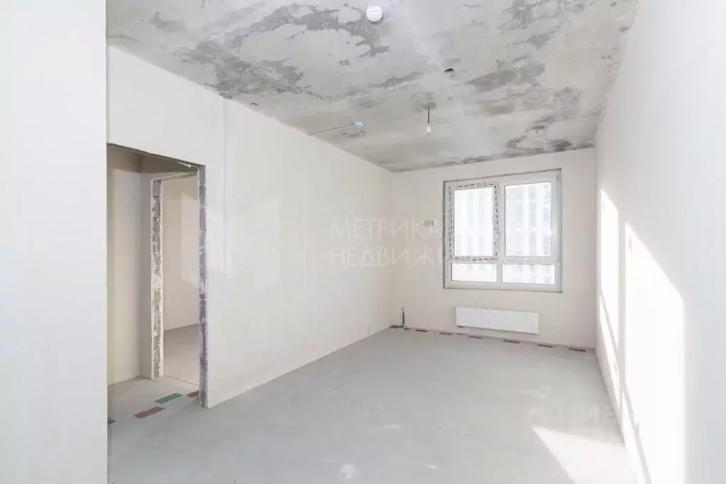 1-к кв. Тюменская область, Тюмень ул. Фармана Салманова, 17 (39.88 м) - Фото 1