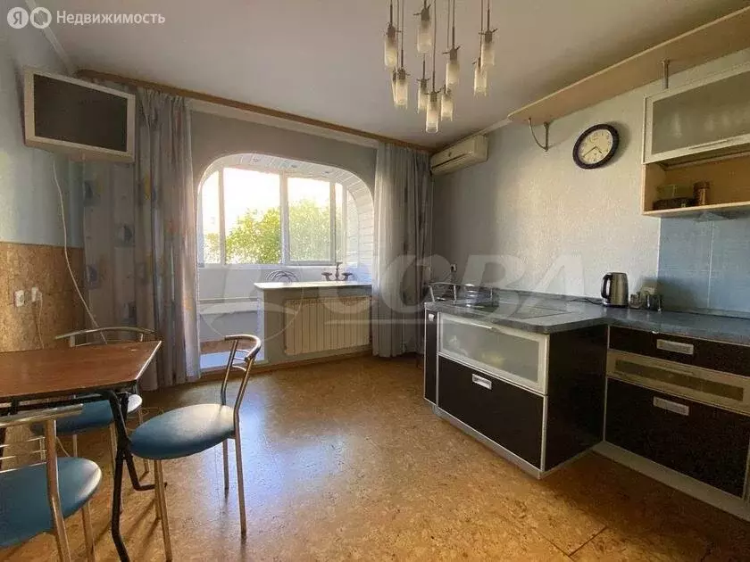 3-комнатная квартира: Тюмень, микрорайон Восточный, улица ... - Фото 2