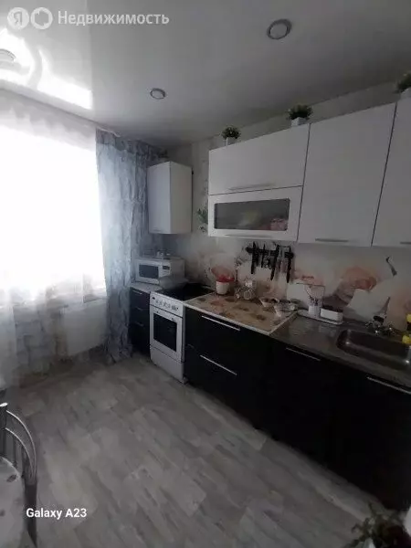 3-комнатная квартира: Усть-Илимск, проспект Мира, 14 (61 м) - Фото 1