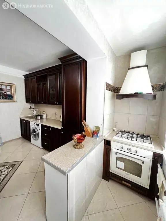 4-комнатная квартира: Махачкала, проспект Али-Гаджи Акушинского, 297 ... - Фото 2