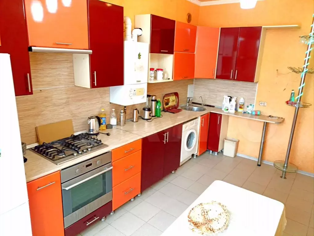 2-к. квартира, 64 м, 2/4 эт. - Фото 0