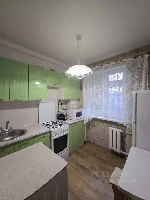 2-к кв. Севастополь просп. Генерала Острякова, 33 (45.0 м) - Фото 0