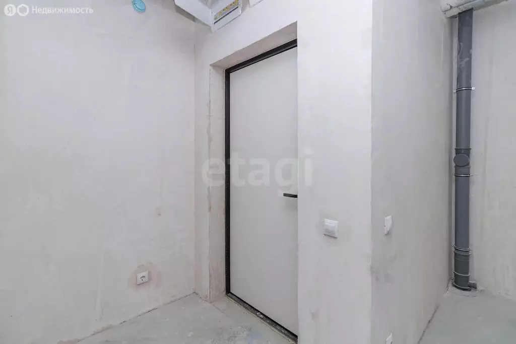 2-комнатная квартира: Тюмень, улица Тимофея Чаркова, 93 (55.6 м) - Фото 2