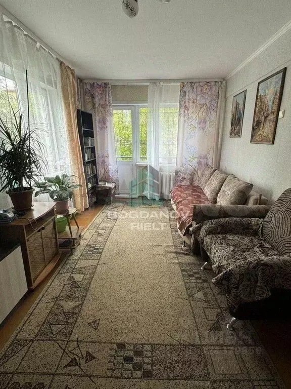 1-к кв. Омская область, Омск просп. Космический, 65 (31.0 м) - Фото 1